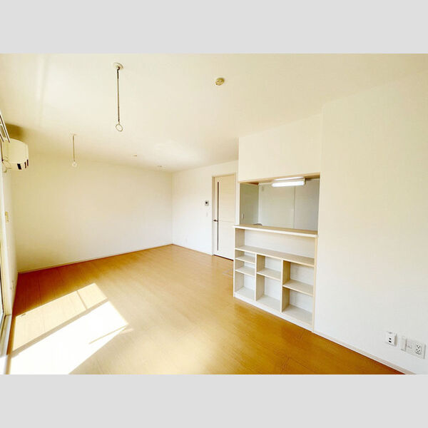 居室・リビング (角度違い)