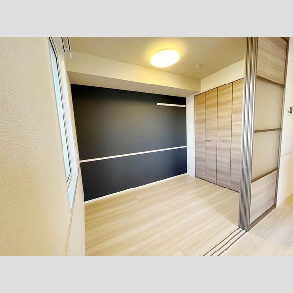 その他 (扉で仕切れる居室)