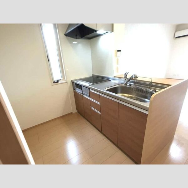 キッチン (対面システムキッチン　IH付)