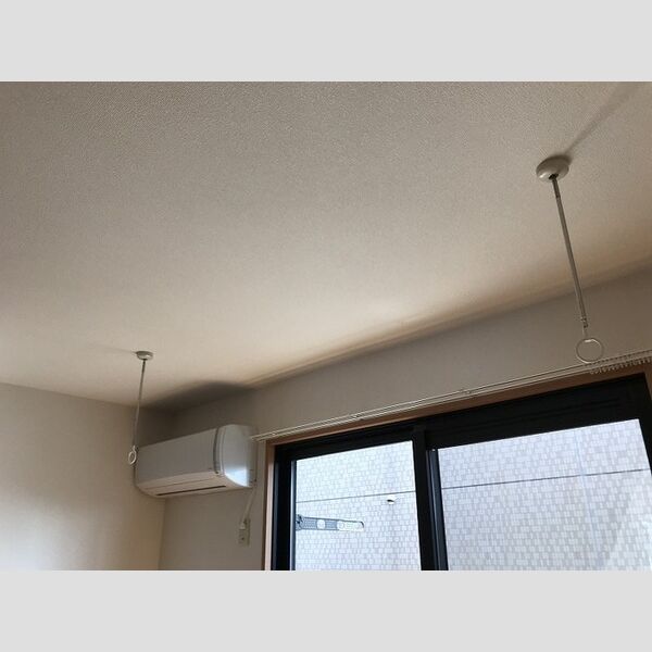 その他設備 (エアコン・室内物干し)