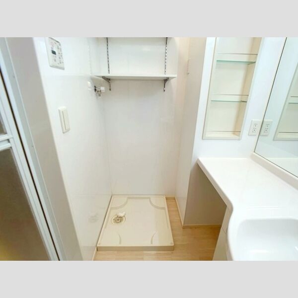 その他 (洗濯機置き場)