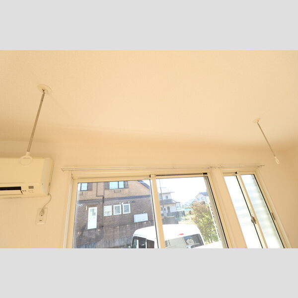 その他 (室内物干し)