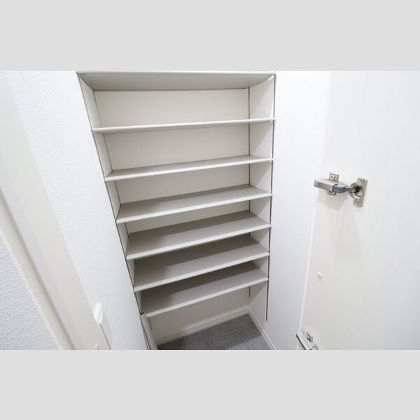 その他 (シューズクローク)