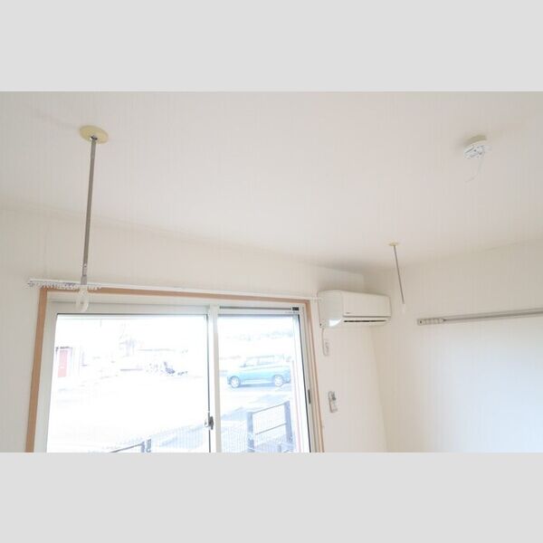 その他 (室内物干し)