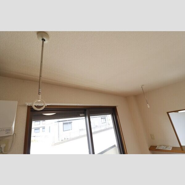 その他 (室内物干し)