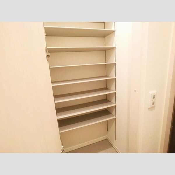 収納 (シューズクローゼット)