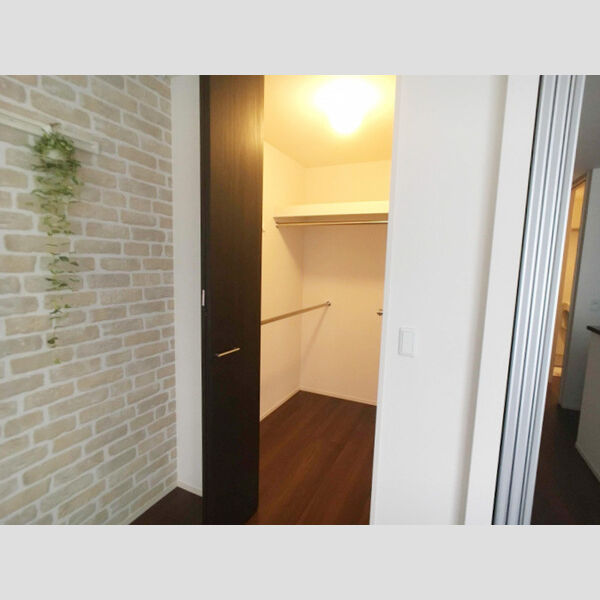 収納 (ウォークインクローゼット)