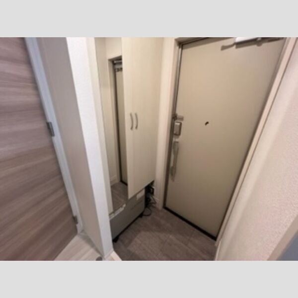 玄関 (玄関)