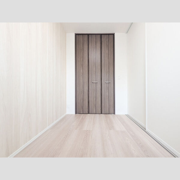 その他 (洋室)