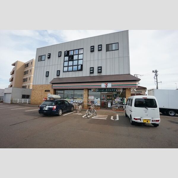 現地周辺 (セブンイレブン新潟泰平橋店(物件より400m))