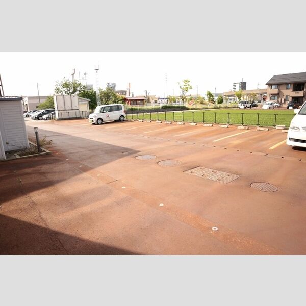 駐車場 (駐車場)