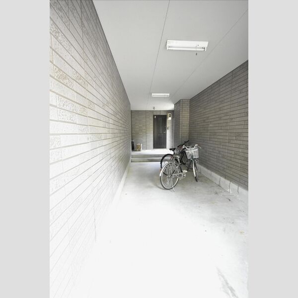 現地周辺 (ロビー)