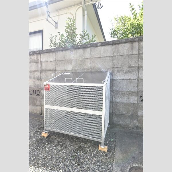 現地周辺 (ゴミステーション)