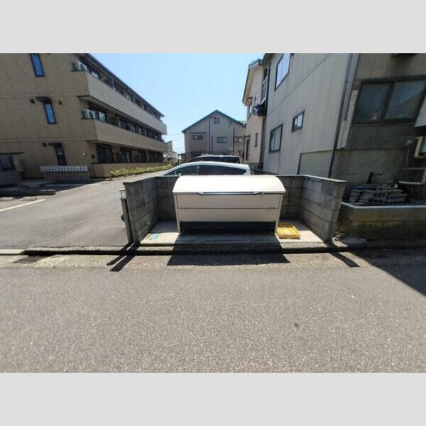 現地周辺 (ゴミ捨て場)