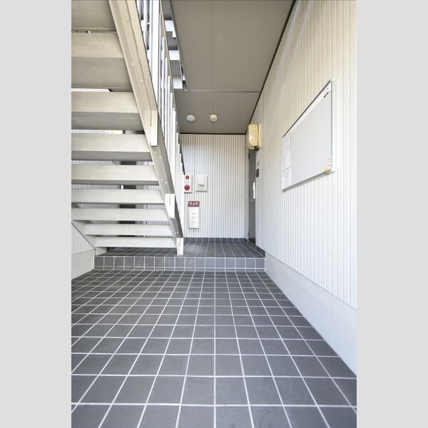 現地周辺 (ロビー)