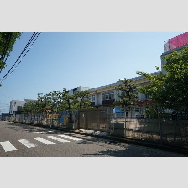 現地周辺 (親松幼稚園)
