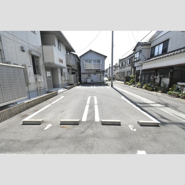 駐車場 (駐車場)