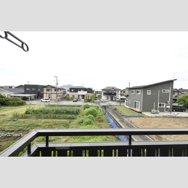 現地周辺 (バルコニーからの眺望)