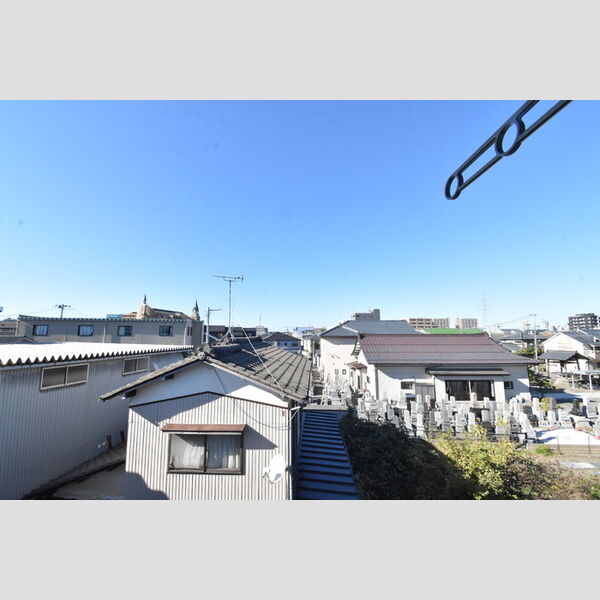 現地周辺 (バルコニーからの眺望)