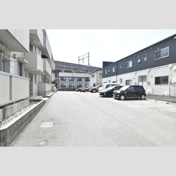 駐車場 (駐車場)