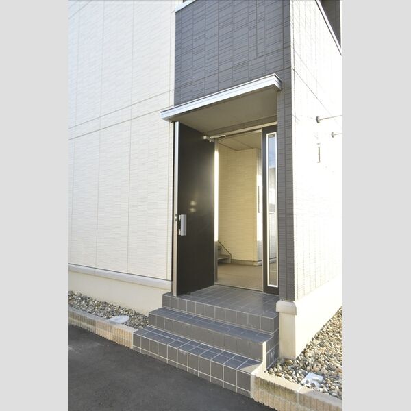 エントランス (エントランス)