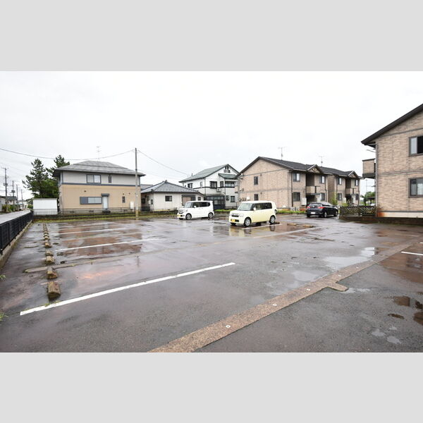 駐車場 (駐車場)