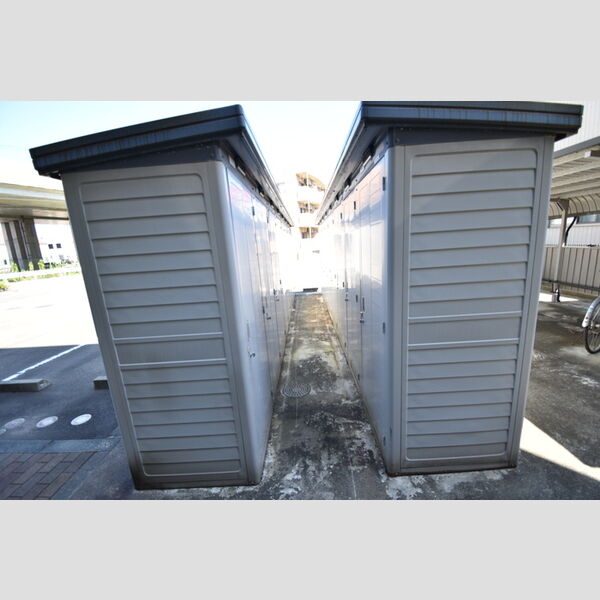 現地周辺 (外部倉庫)