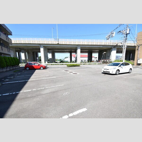 駐車場 (駐車場)