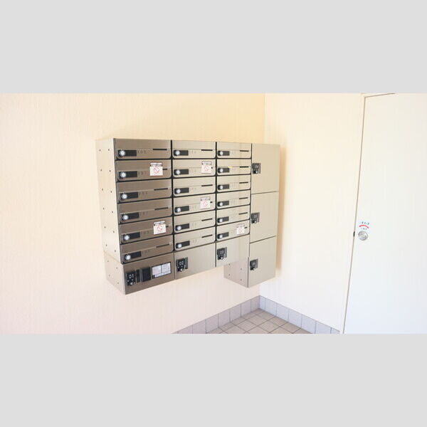 現地周辺 (集合ポスト・共用田宅配BOX)