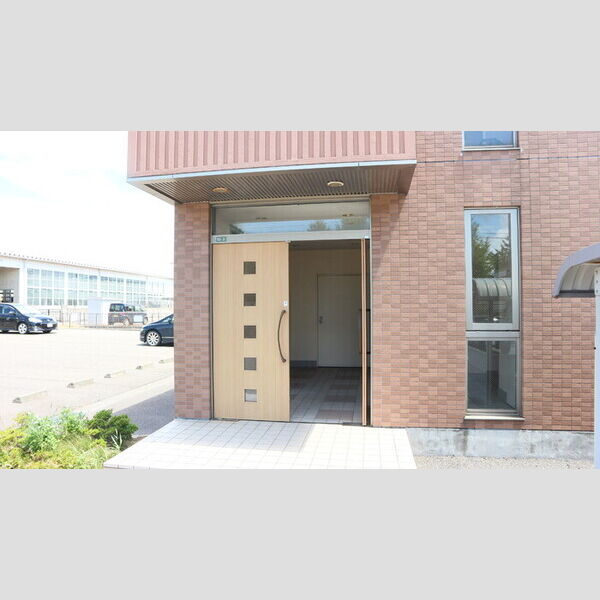 エントランス (共用エントランス)