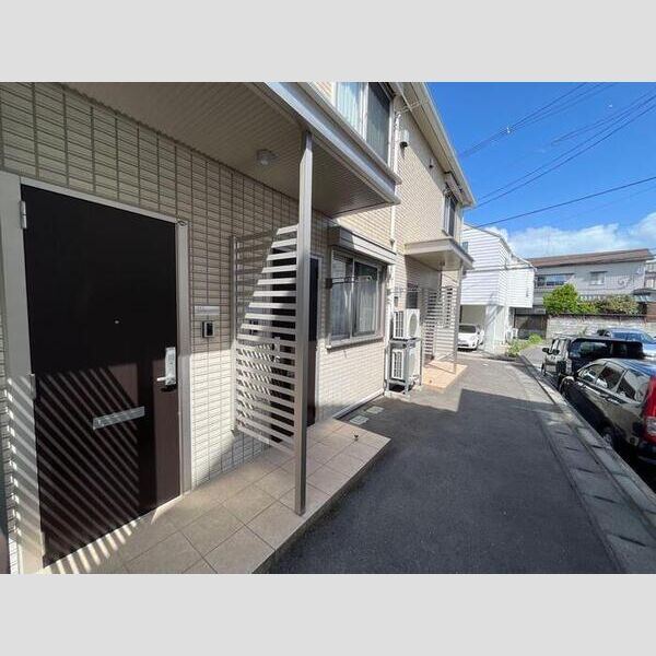 エントランス (ゴミ置き場)