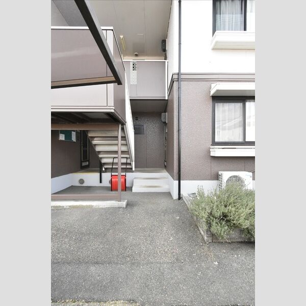 エントランス (エントランス)