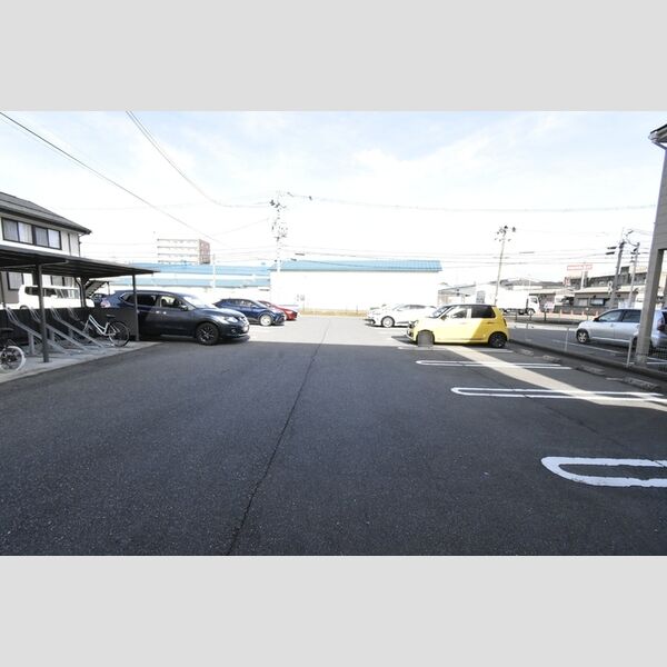 駐車場 (駐車場)
