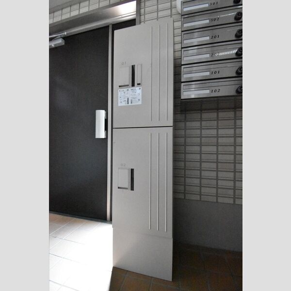 現地周辺 (宅配BOX　2)