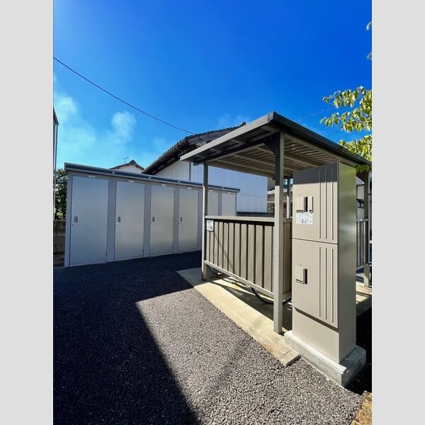 現地周辺 (物置・駐輪場・宅配ボックス)