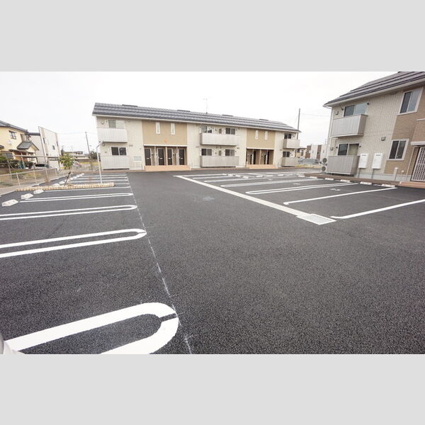 駐車場 (駐車場)