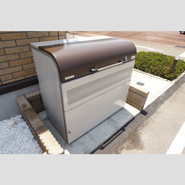 現地周辺 (ゴミステーション)