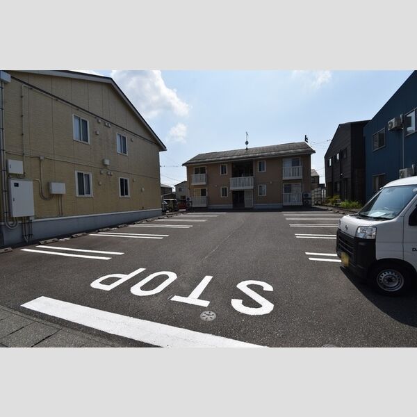 駐車場 (駐車場)