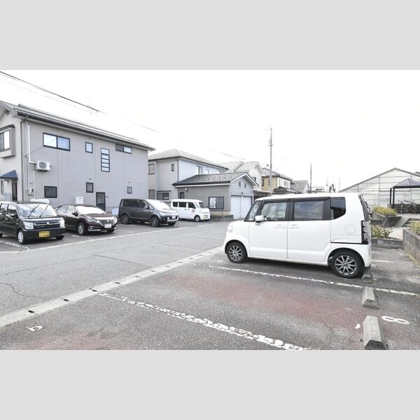 駐車場 (駐車場)