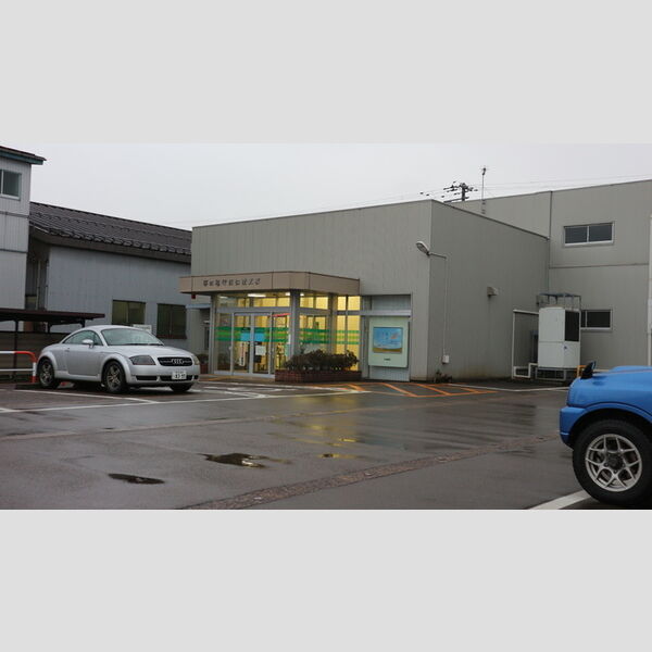 現地周辺 (第四銀行加茂支店)