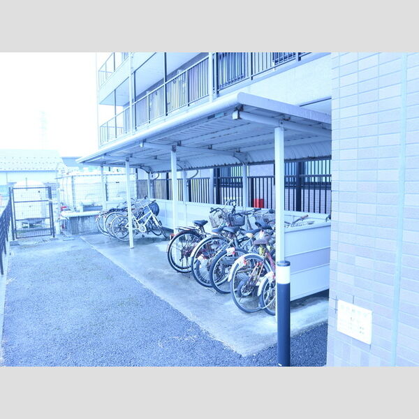 現地周辺 (駐車場)