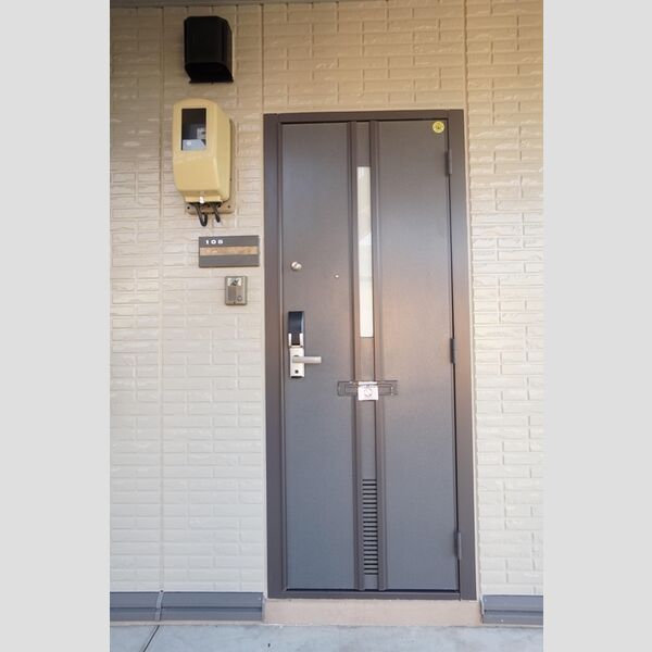 エントランス (エントランス)