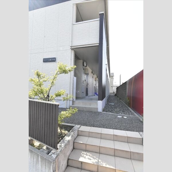 エントランス (エントランス)