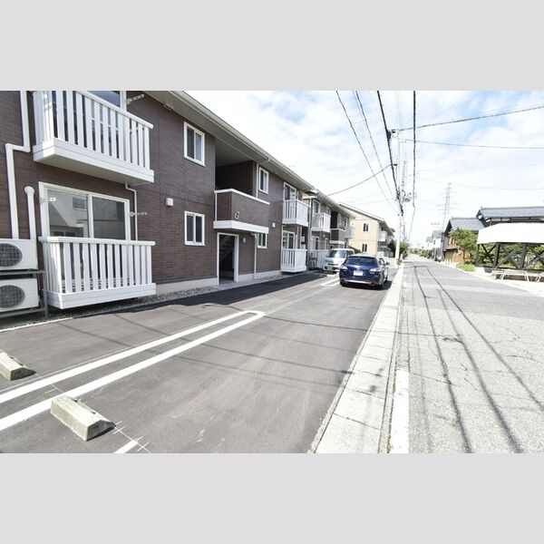 駐車場 (駐車場①)