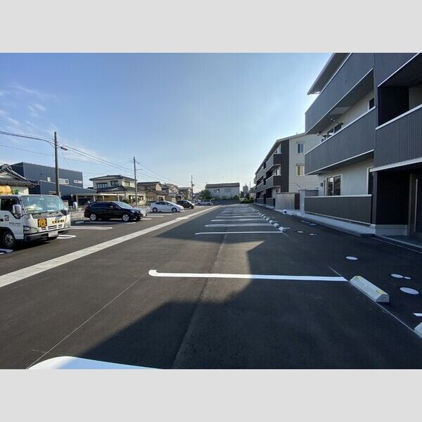駐車場 (駐車場)