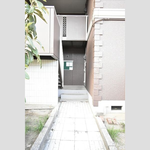エントランス (エントランス)