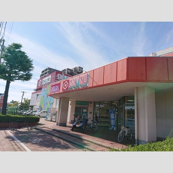 現地周辺 (清水フード(鳥屋野店))