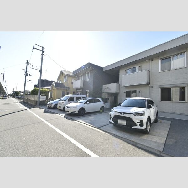 駐車場 (駐車場)