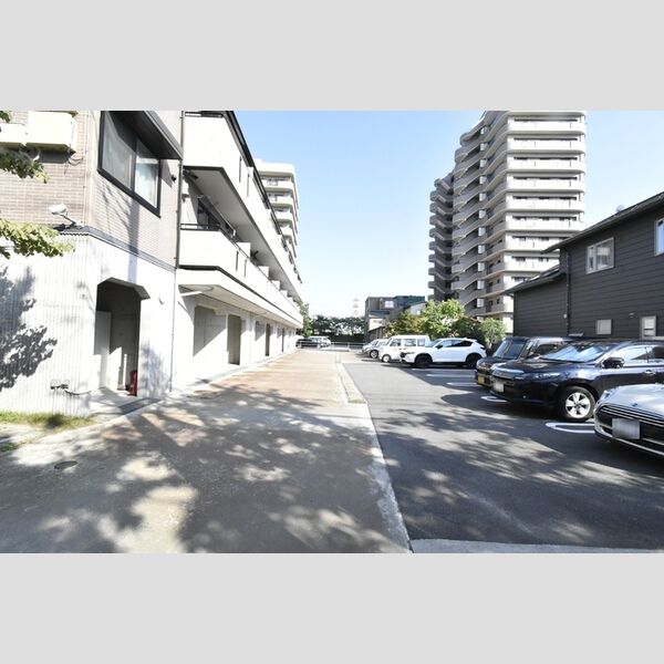 駐車場 (駐車場)