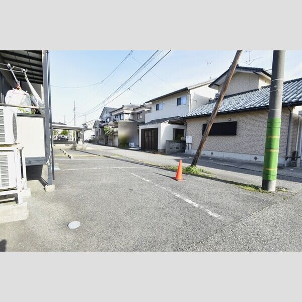 駐車場 (駐車場)